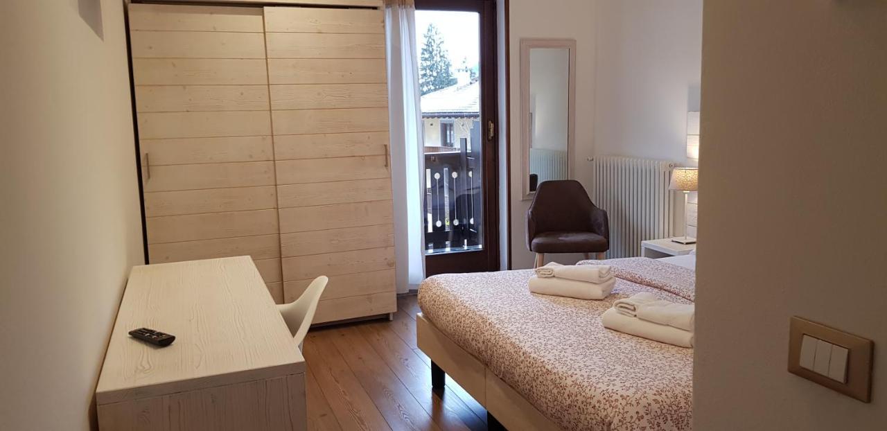 Garni San Lorenzo Pinzolo Esterno foto